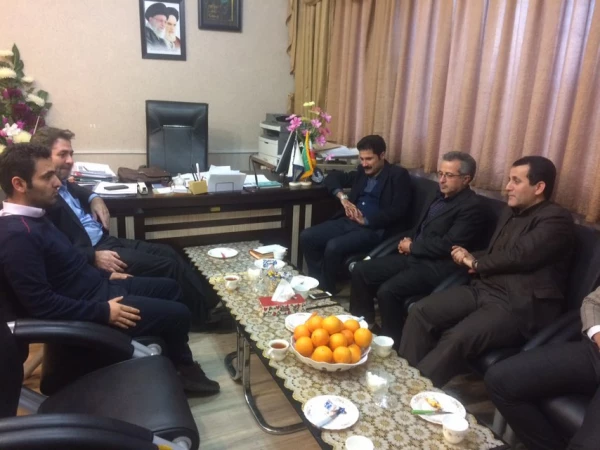 مهندس عبدالکریم حسین زاده نماینده محترم مردم شریف نقده و اشنویه در مجلس شورای اسلامی با دکتر محمودلو مدیر امور پردیس های استان آذربایجان غربی دیدار و گفتگو کرد 3