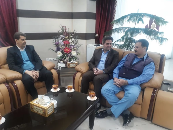 مدیر امور شعب بانک ملت استان آذربایجان غربی در دیدار با سرپرست امور پردیس های استان آذربایجان غربی:

فرهنگیان قشر فرهیخته ای هستند که دین بزرگی بر جامعه دارند 3