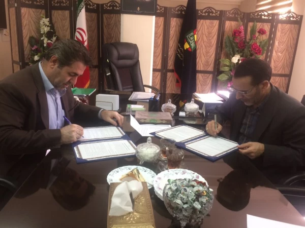 تفاهم نامه همکاری بین بنیاد حفظ آثار و نشر ارزشهای دفاع مقدس ودانشگاه فرهنگیان استان آذربایجان غربی منعقد شد 3