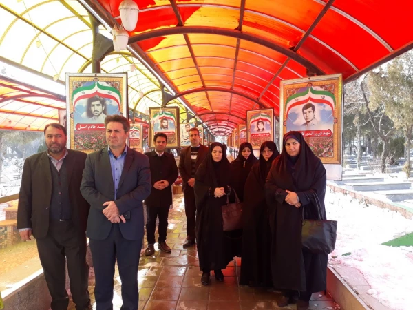 شرکت مدیریت ،اساتید و کارکنان دانشگاه فرهنگیان استان در مراسم گرامیداشت قیام مردم قهرمان ارومیه در دوم بهمن ماه 57