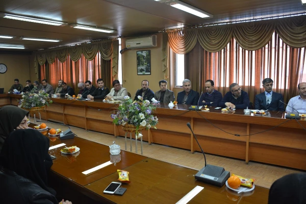 با حضور اساتید و کارکنان پردیس های دانشگاه فرهنگیان استان

مراسم گرامیداشت  چهلمین بهار انقلاب شکوهمند اسلامی برگزار شد 2