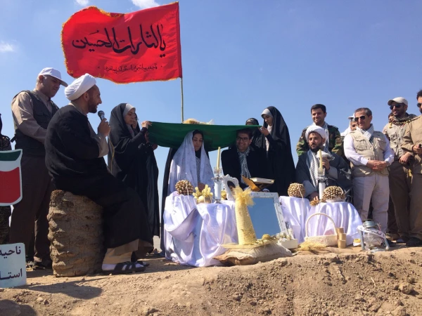 ازدواج دانشجویی در کنار بهشت آبی اروند زیر سایه پرچم آقا امام رضا(ع)