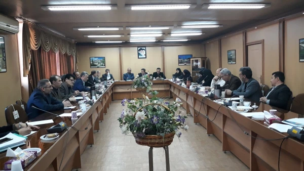 دکتر دلقندی مشاور اجرایی دانشگاه در نشست صمیمی با اساتید و کارکنان آذربایجان غربی:

باید سیره و منش شهدای گرانقدر سرمشق ما قرار گیرند و ما باید با زدودن پلیدی ها از دل، راه به محضر حق تعالی باز کنیم.