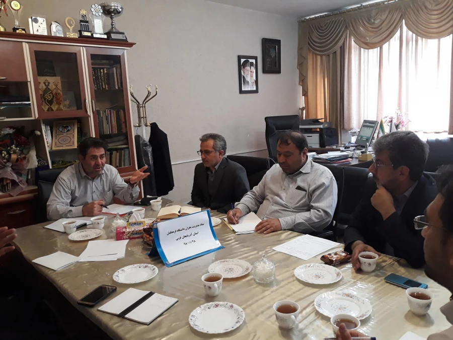 جلسه مدیریت بحران دانشگاه فرهنگیان استان آذربایجان غربی  با حضور اعضا تشکیل شد 3