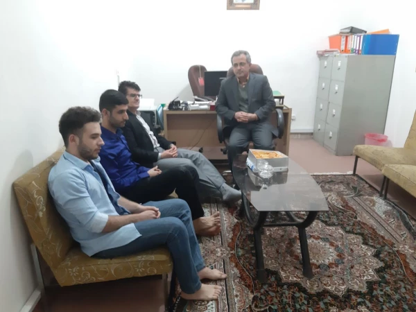 به مناسبت آغاز هفته سراهای دانشجویی

حضور معاون توسعه منابع و امور دانشجویی پردیس شهید رجایی در سرای دانشجویی 2