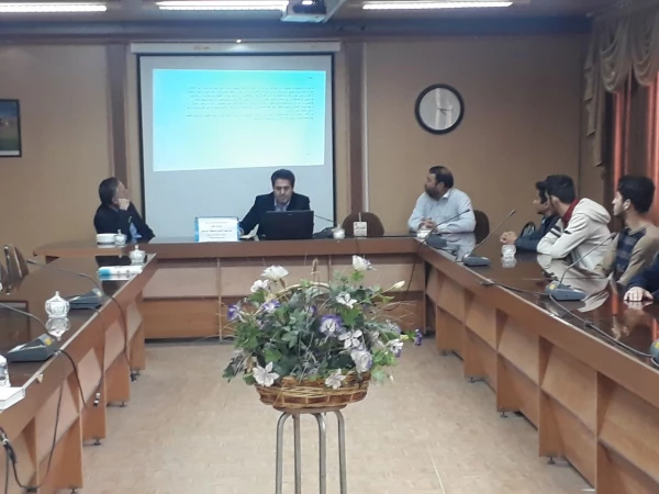 بمناسبت گرامیداشت دهه ی سرآمدی آموزش و به همت گروه علوم پایه 

کارگاه آموزشی آشنایی با سلولهای خورشیدی در پردیس شهید رجایی ارومیه برگزار شد 3