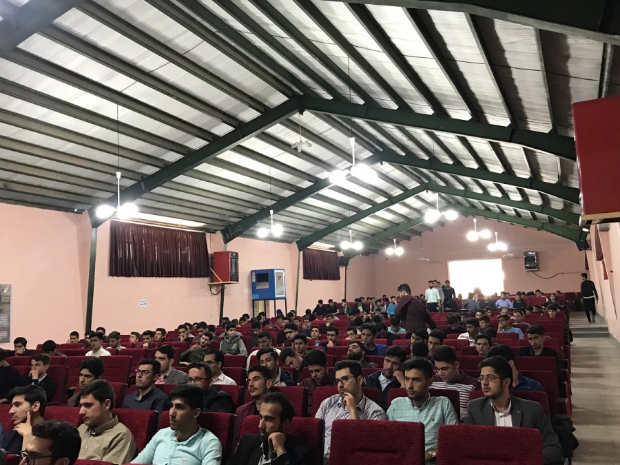 در پردیس شهید رجایی آذربایجان غربی

نشست علمی، تخصصی  با حضور کار شناسان اداره کل حقوقی آموزش و پرورش استان برگزار شد