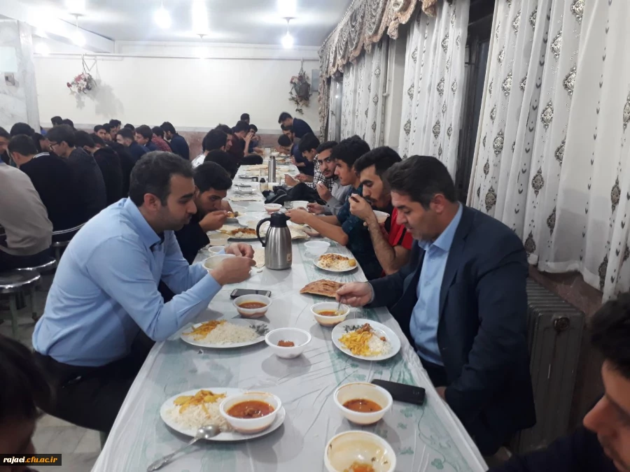 حضور دکتر محمودلو سرپرست امور پردیس های دانشگاه فرهنگیان استان آذربایجان غربی در جمع دانشجویان پردیس شهید رجایی