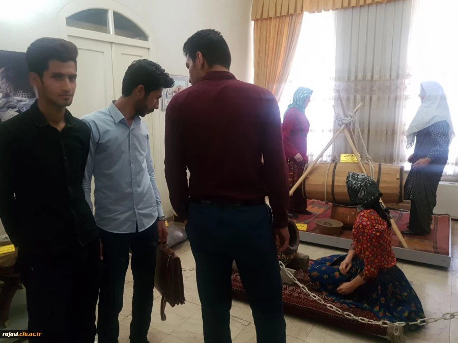 همزمان با 28 اردیبهشت روز ملی موزه

تعدادی از دانشجویان پردیس شهید رجایی آذربایجان غربی از موزه مردم شناسی بازدید کردند 5