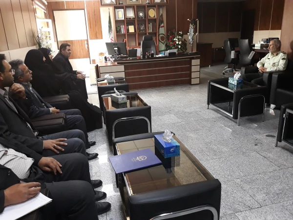 در راستای همکاریهای بین سازمانی و با حضور سرپرست دانشگاه فرهنگیان  و فرمانده انتظامی استان آذربایجان غربی :
تفاهمنامه همکاریهای دوجانبه دانشگاه فرهنگیان استان آذربایجان غربی و فرماندهی انتظامی استان آذربایجان غربی مبادله گردید. 2