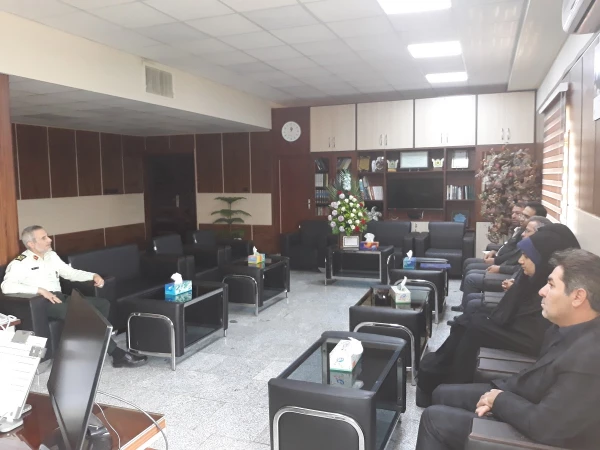 در راستای همکاریهای بین سازمانی و با حضور سرپرست دانشگاه فرهنگیان  و فرمانده انتظامی استان آذربایجان غربی :
تفاهمنامه همکاریهای دوجانبه دانشگاه فرهنگیان استان آذربایجان غربی و فرماندهی انتظامی استان آذربایجان غربی مبادله گردید. 3