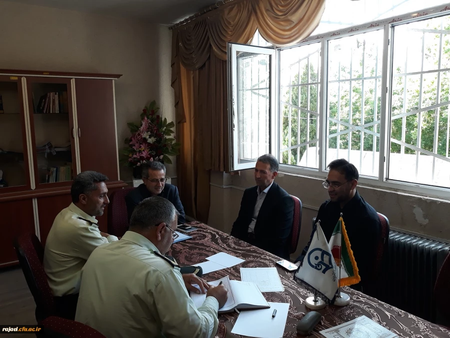 پیرو دیدار دکتر محمودلو رئیس دانشگاه فرهنگیان استان و سردار خرم نیا فرماندهی نیروی انتظامی استان آذربایجان غربی

اولین نشست تیم های کارشناسی در پردیس شهید رجایی ارومیه برگزار شد  3