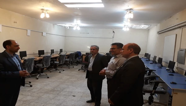 جناب آقای مهندس رضایی سرپرست مرکز هوشمند سازی دانشگاه فرهنگیان کشور و هیات همراه از پردیس ها و مراکز استان بازدید کردند 4