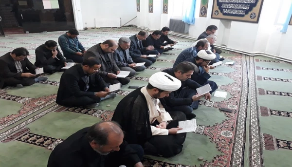 مراسم قرائت زیارت عاشورا و عزاداری بمناسبت ایام محرم