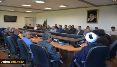 درآستانه شروع سال تحصیلی جدید 

اساتید و کارکنان دانشگاه فرهنگیان استان آذربایجان غربی با نماینده ولی فقیه در استان و امام جمعه ارومیه دیدار و گفتگو کردند