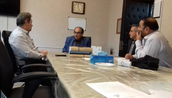 دکتر علی محمودلو سرپرست دانشگاه فرهنگیان استان آذربایجان غربی با دکتر عقلمند پژوهشگر و محقق تاریخ معاصر آذربایجان دیدار و گفتگو کرد 5