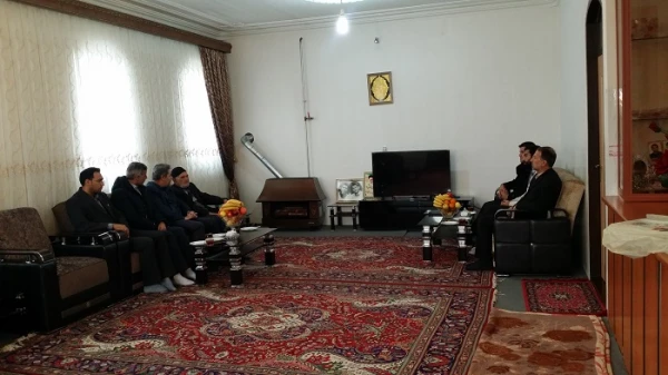 دیدار با خانواده دانشجو معلم شهید اکبر یوسفی 3