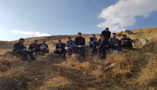 صعود جمعی از دانشجویان پردیس شهید رجایی به ارتفاعات کوه سیر ارومیه 3