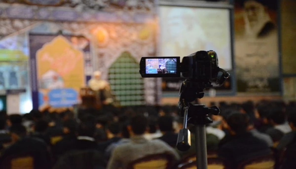 همایش گفتمان دینی در دانشگاه با سخنرانی حجت الاسلام و المسلمین  قرائتی برگزار شد 4