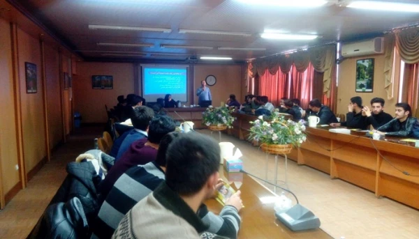 کارگاه پیشگیری از اعتیاد و مواد روان گردان با حضور جمعی از دانشجویان برگزار شد 4