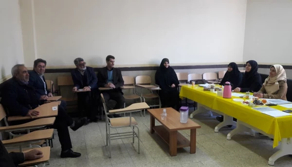 آقای دکتر عسکری مشاور ریاست محترم دانشگاه و آقای دکتر احمدی معاون اداره کل نظارت وارزیابی دانشگاه فرهنگیان کشور با حضور در پردیس های شهید رجایی و علامه طباطبایی خواهران از مراکز مصاحبه مهارت آموزان ماده 28 بازدید بعمل آوردند 5