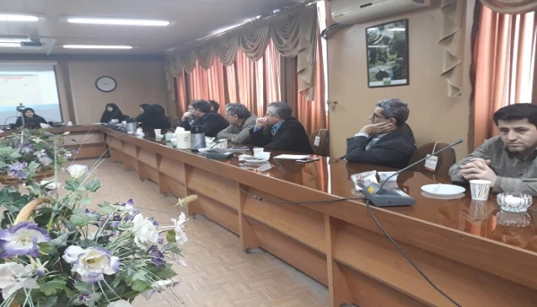 کارگاه راههای پیشگیری از ابتلا و شیوع ویروس کرونا در سالن کنفرانس پردیس شهید رجایی آذربایجان غربی برگزار شد 2