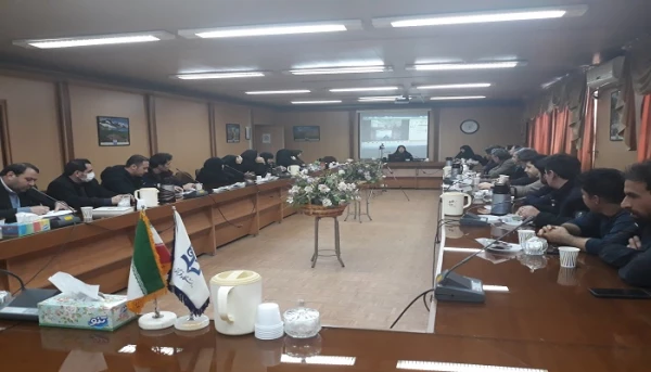 کارگاه راههای پیشگیری از ابتلا و شیوع ویروس کرونا در سالن کنفرانس پردیس شهید رجایی آذربایجان غربی برگزار شد 