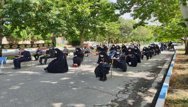 مراسم عزاداری سرور و سالار شهیدان امام حسین (ع) و یاران باوفایش با حضور مسئولین، اساتید، کارکنان و جمعی از دانشجویان در محوطه دانشگاه فرهنگیان استان آذربایجان غربی برگزار شد 3